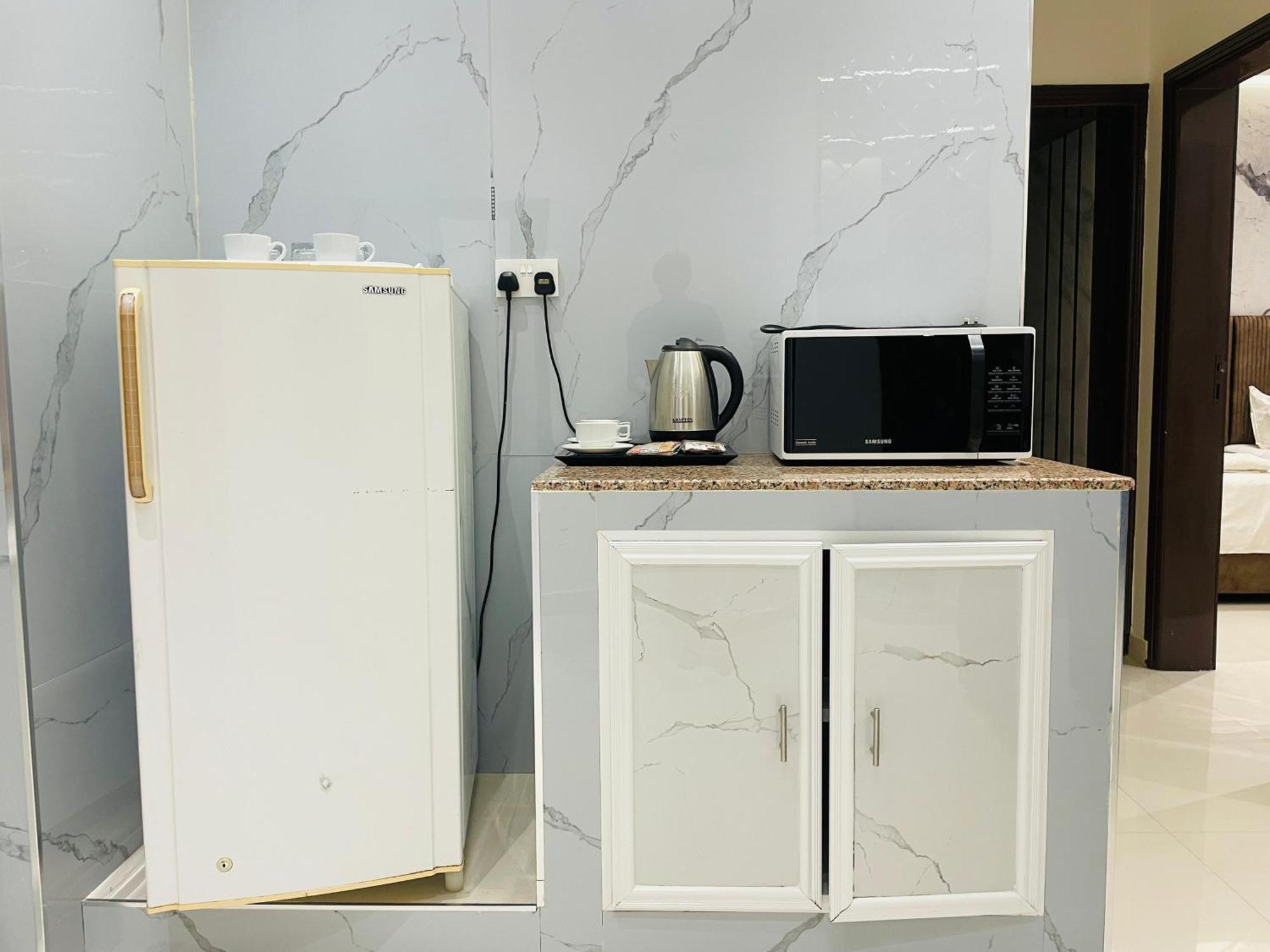 Mabahj Garnatha Hotel Apartments Sohar Kamer foto
