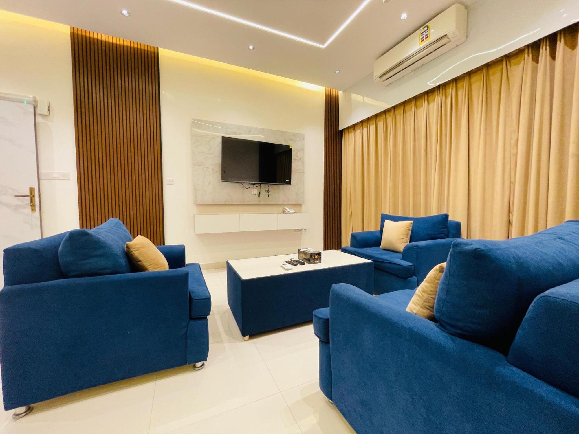 Mabahj Garnatha Hotel Apartments Sohar Buitenkant foto