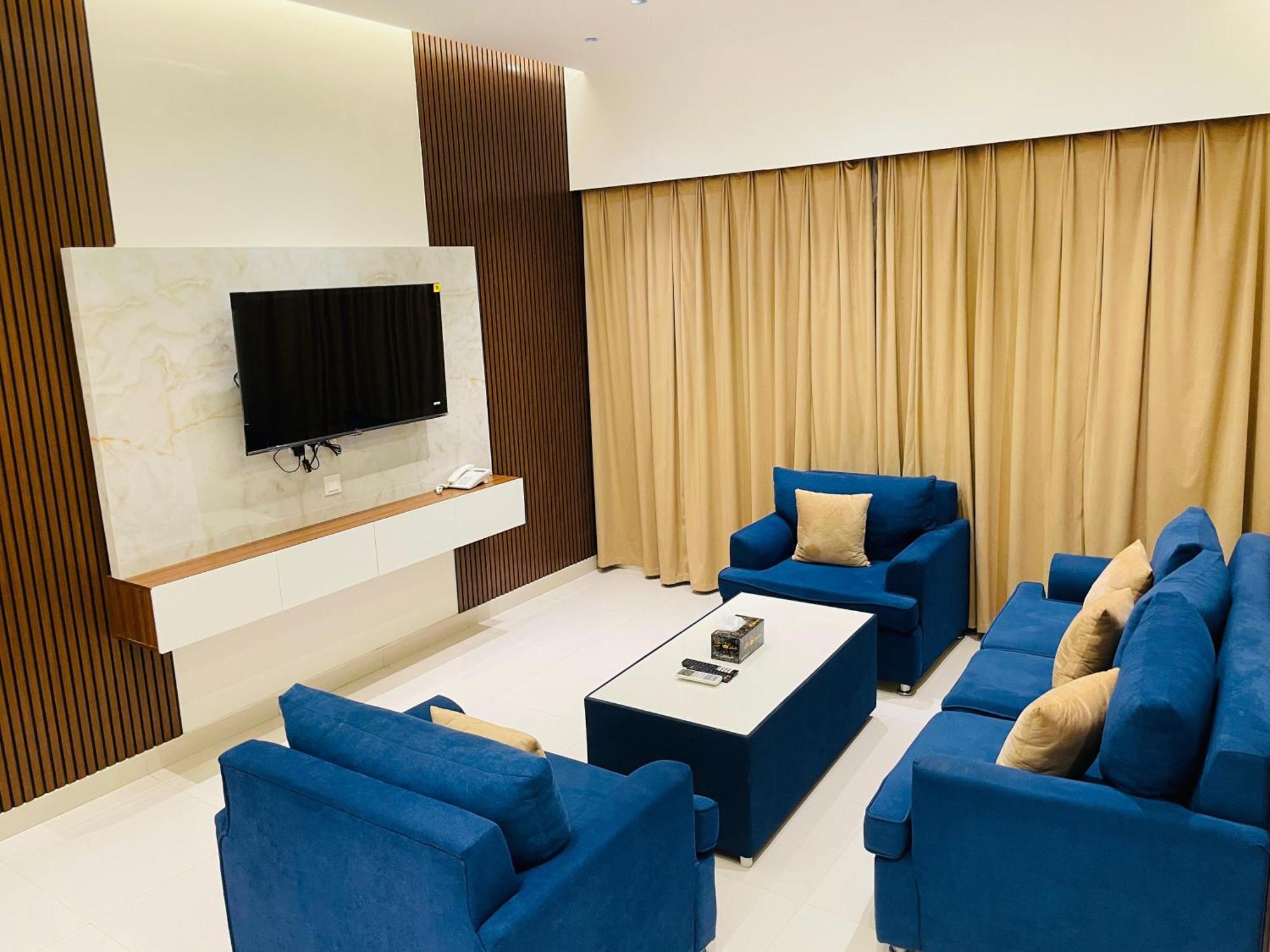 Mabahj Garnatha Hotel Apartments Sohar Buitenkant foto