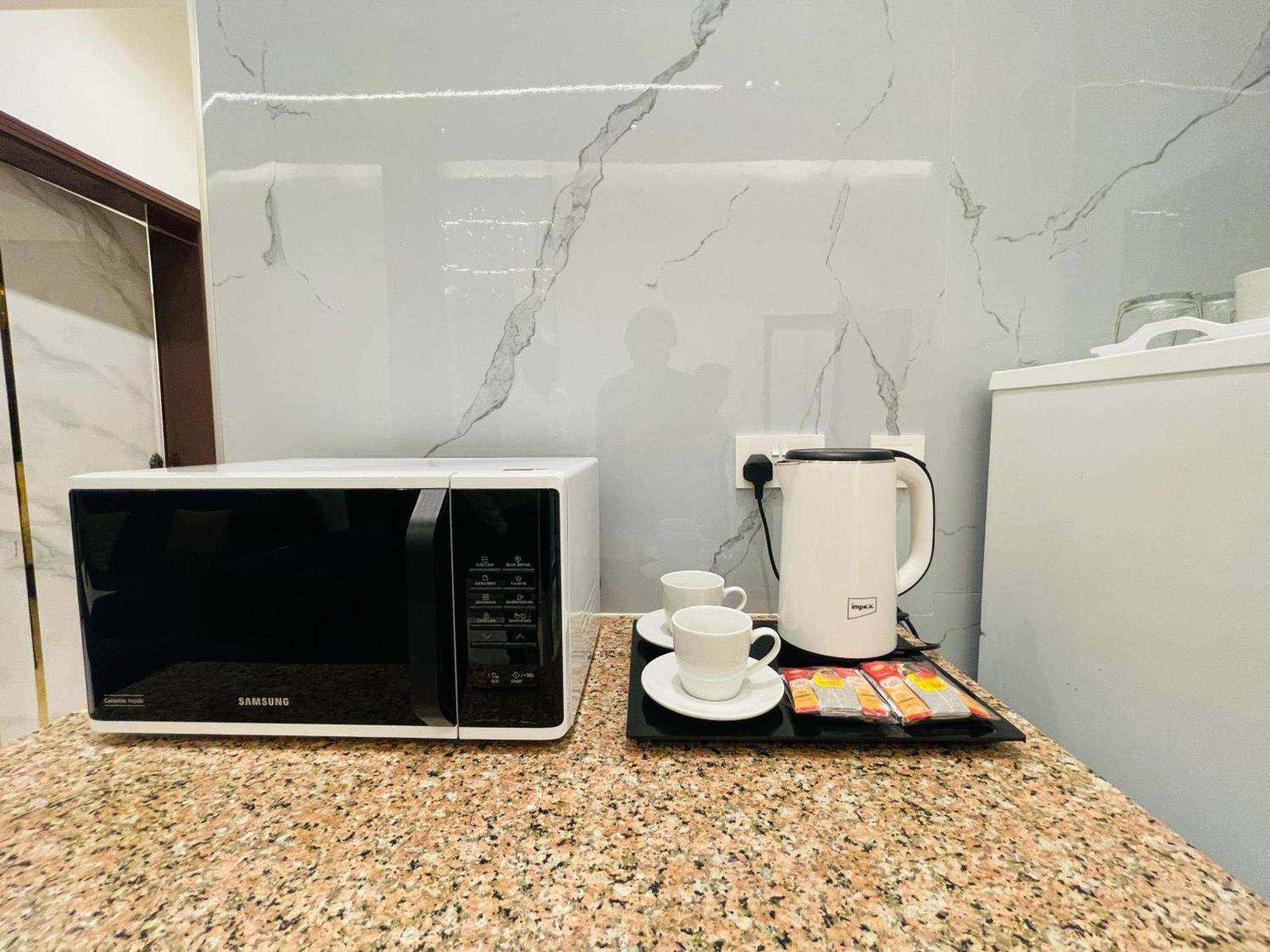 Mabahj Garnatha Hotel Apartments Sohar Buitenkant foto