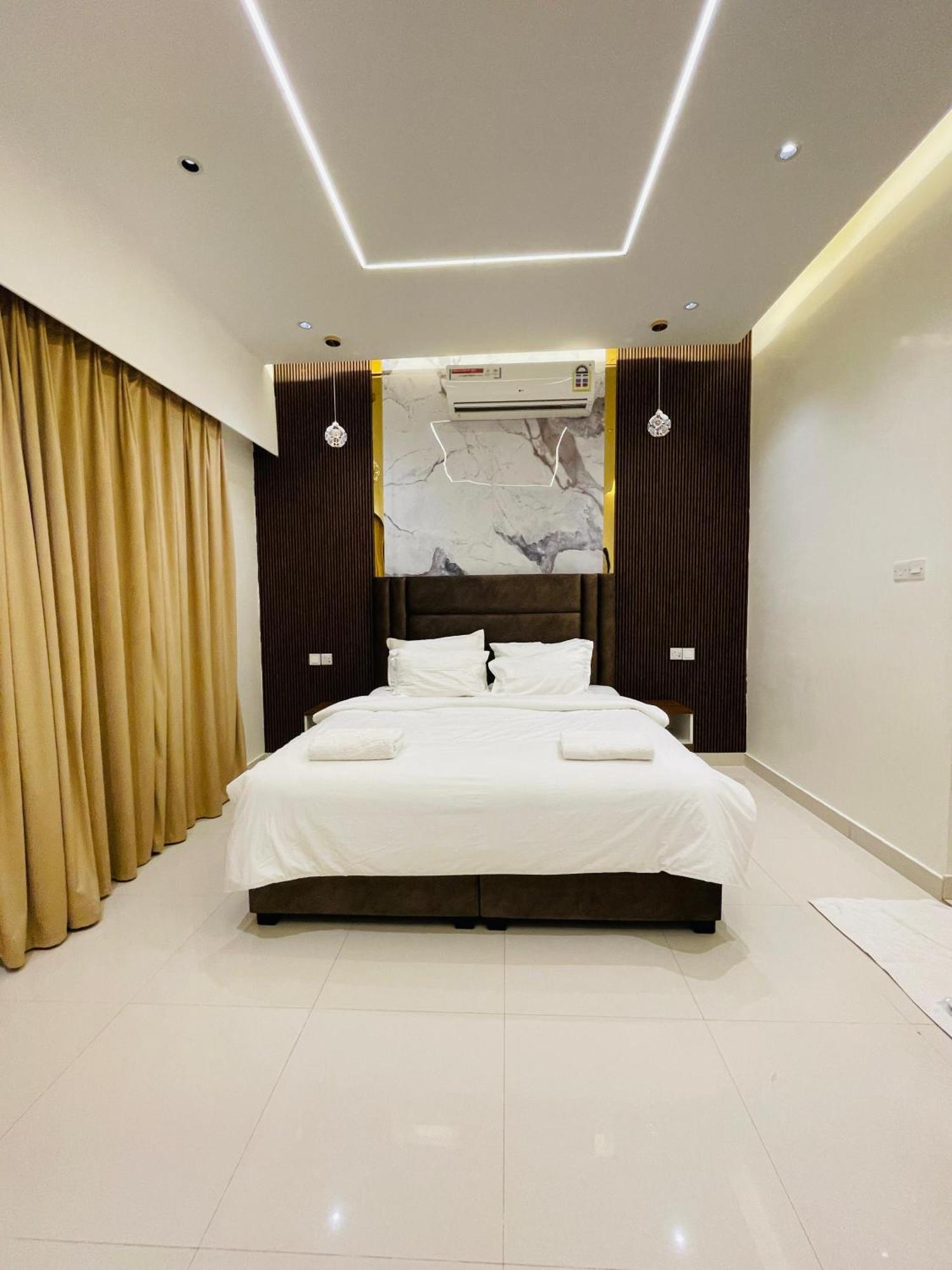 Mabahj Garnatha Hotel Apartments Sohar Buitenkant foto
