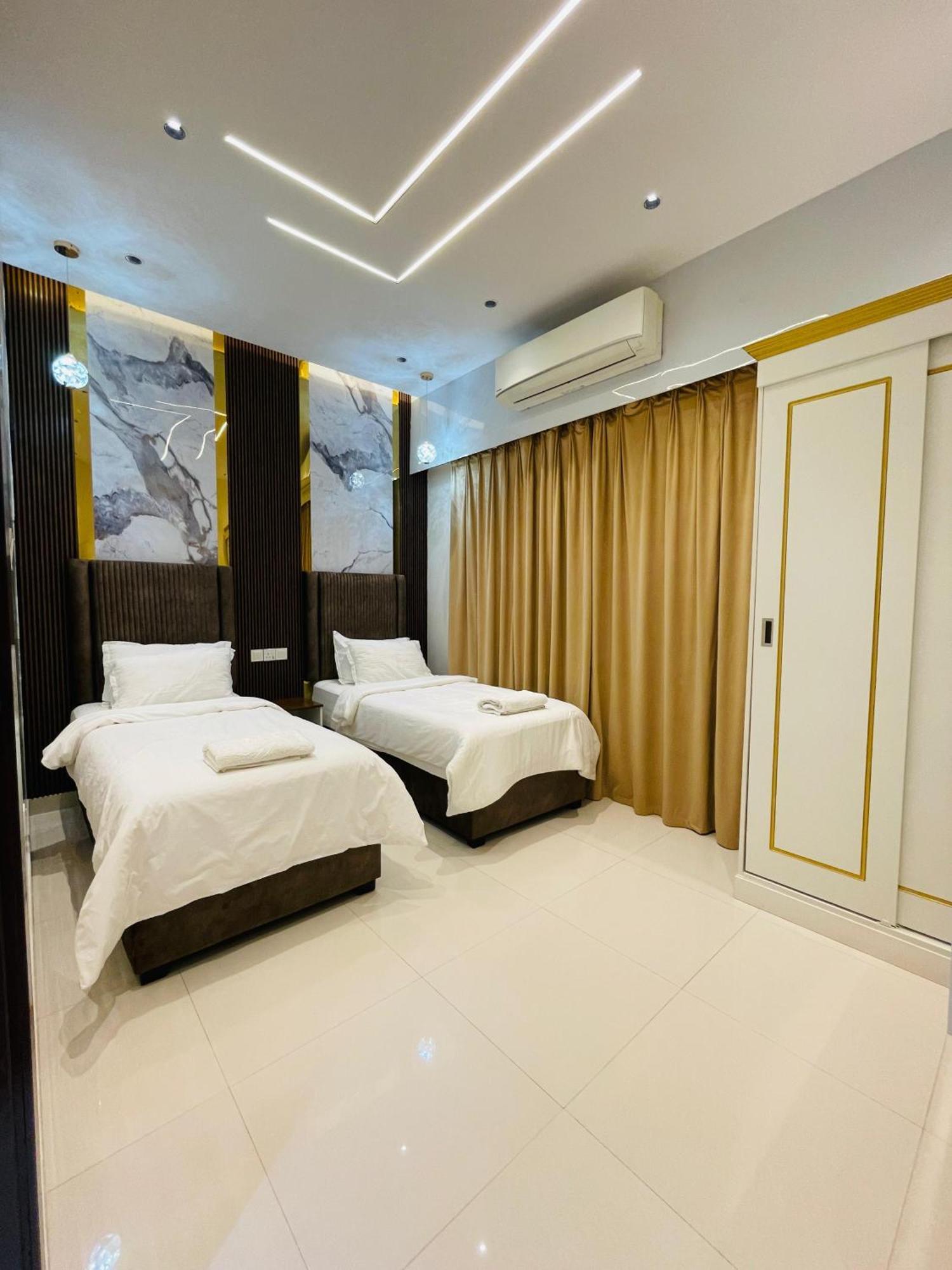Mabahj Garnatha Hotel Apartments Sohar Buitenkant foto
